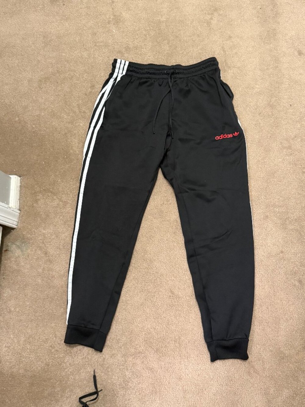Adidas Originals Men's Black Joggers Red Trefoil Logo 3-Stripes Size M